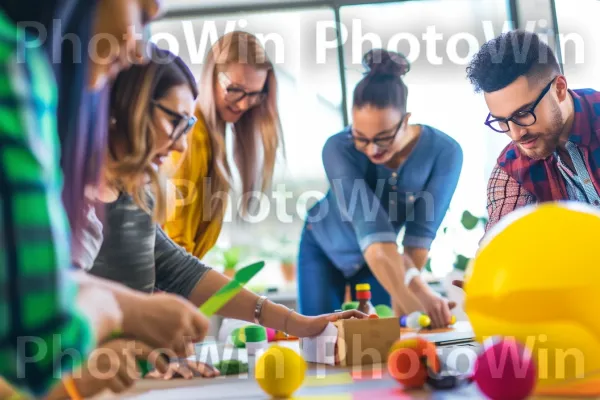 פעילויות בניית צוות המעודדות שיתוף פעולה ועבודת צוות בין עמיתים. מוצר, קבוצה חברתית, קהילה